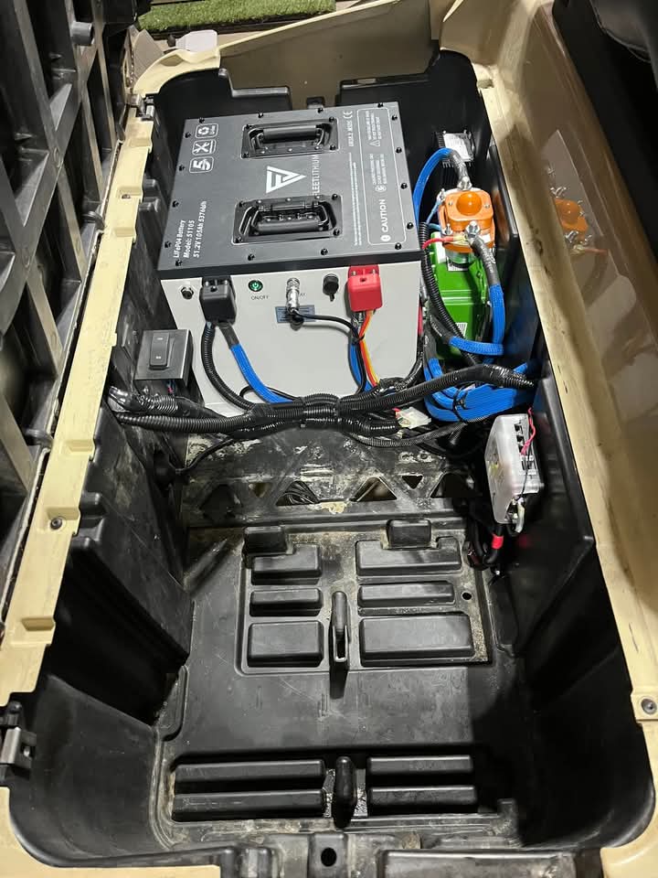 Bracket Kit - Club Car Precedent / Tempo / DS (2008.5-2021) - Fleet Lithium battery installed in the vehicle battery bay